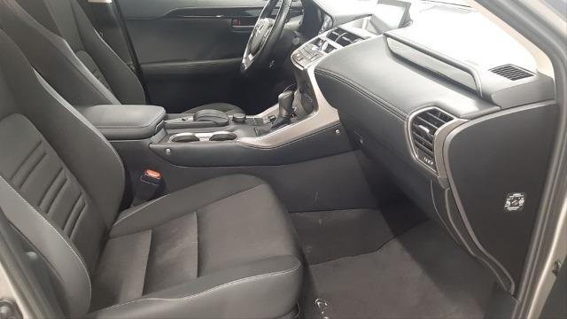 LEXUS Nx 2.5 300h Corporate 2WD