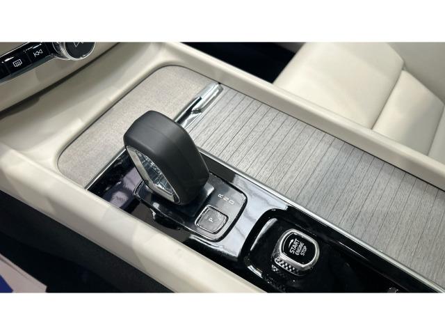 Volvo Xc60 T6 Recharge Plus Dark AWD Auto 257 kW (350 CV)