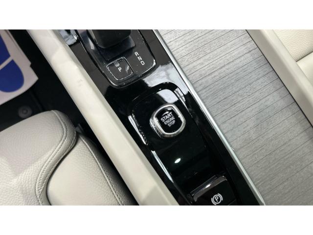 Volvo Xc60 T6 Recharge Plus Dark AWD Auto 257 kW (350 CV)