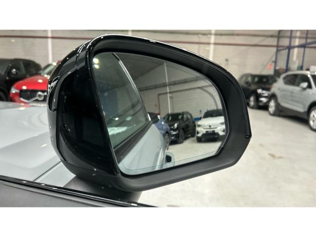 Volvo C40 Recharge Single Plus Auto 175 kW (238 CV)