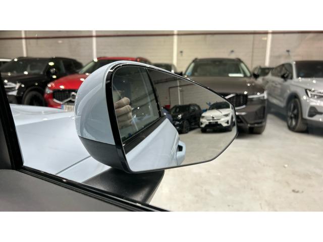 Volvo Ex30 Single Motor Extended Range Core Auto 200 kW (272 CV)