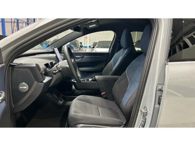 Volvo Ex30 Single Motor Core Auto 200 kW (272 CV)