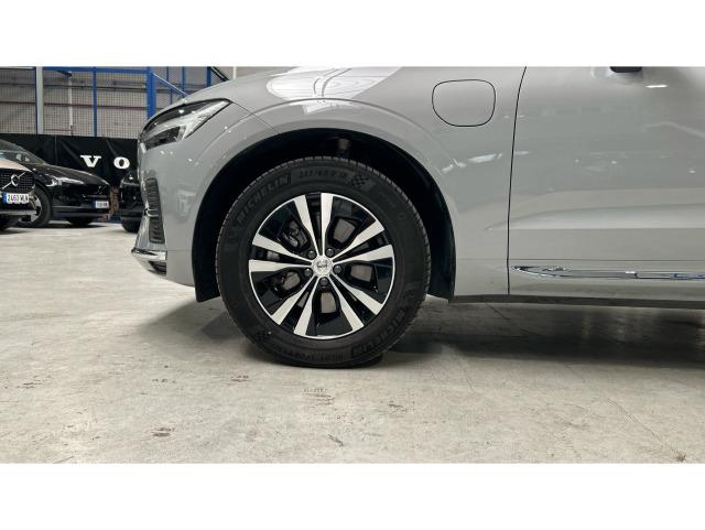 Volvo Xc60 T6 Recharge Core AWD Auto 257 kW (350 CV)