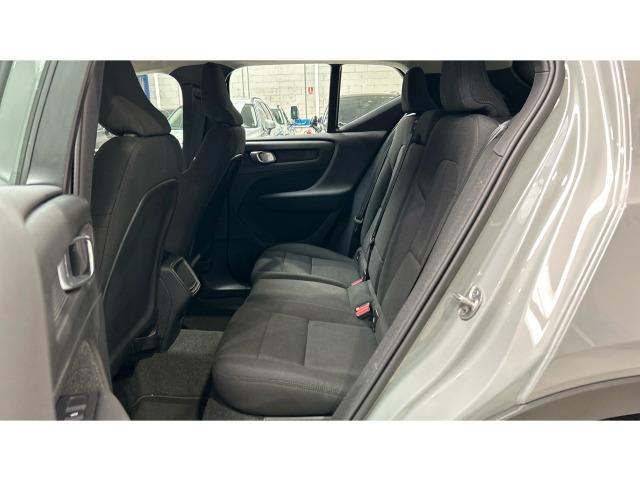 Volvo Xc40 T2 Essential Auto 95 kW (129 CV)
