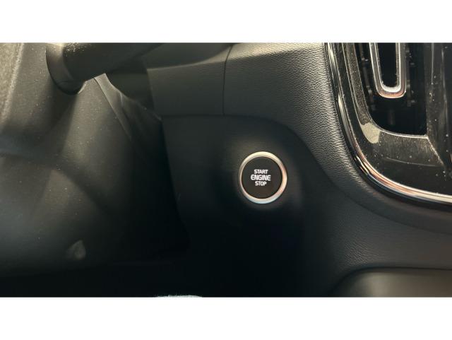 Volvo Xc40 B3 G Core Auto 120 kW (163 CV)