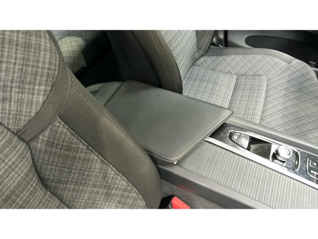 Volvo Xc60 T6 Recharge Core AWD Auto 257 kW (350 CV)