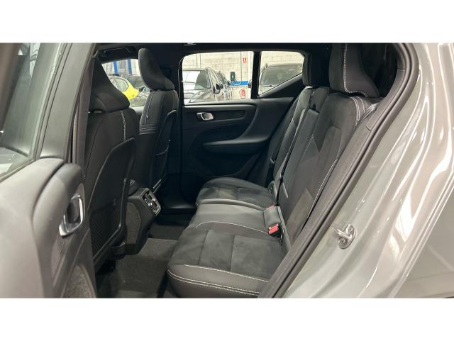 Volvo Xc40 B3 G Ultimate Dark Auto 120 kW (163 CV)