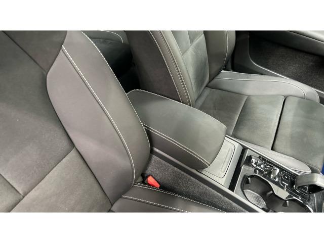 Volvo Xc40 B3 G Ultimate Dark Auto 120 kW (163 CV)