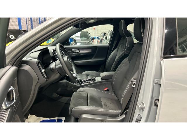 Volvo Xc40 B3 G Ultimate Dark Auto 120 kW (163 CV)