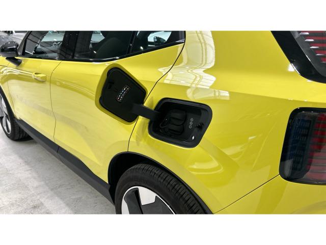 Volvo Ex30 Single Motor Extended Range Plus Auto 200 kW (272 CV)