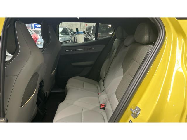 Volvo Ex30 Single Motor Extended Range Plus Auto 200 kW (272 CV)