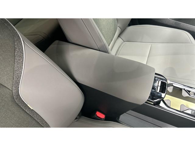 Volvo Ex30 Single Motor Extended Range Plus Auto 200 kW (272 CV)