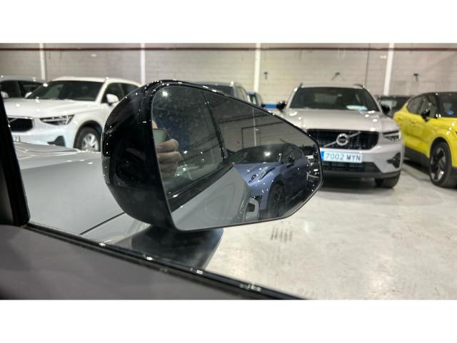 Volvo Ex30 Single Motor Extended Range Plus Auto 200 kW (272 CV)