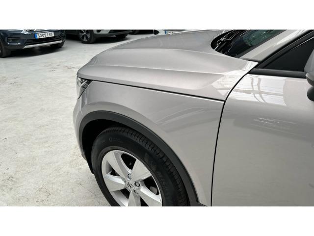 Volvo Xc40 B3 G Core Auto 120 kW (163 CV)