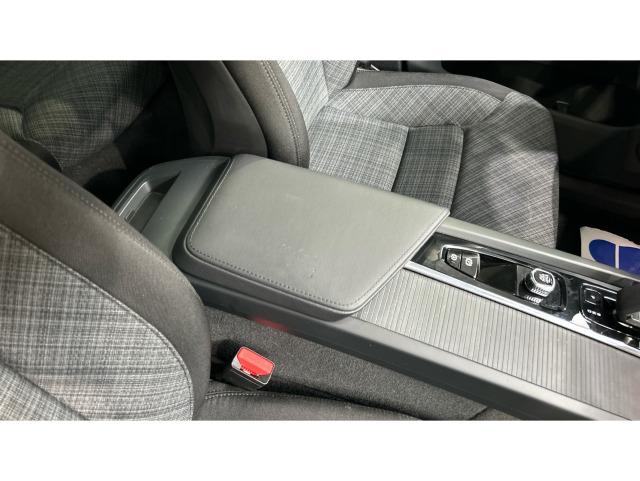Volvo Xc60 T6 Recharge Core AWD Auto 257 kW (350 CV)