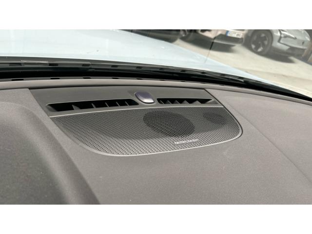 Volvo Xc40 B3 G Plus Dark Auto 120 kW (163 CV)