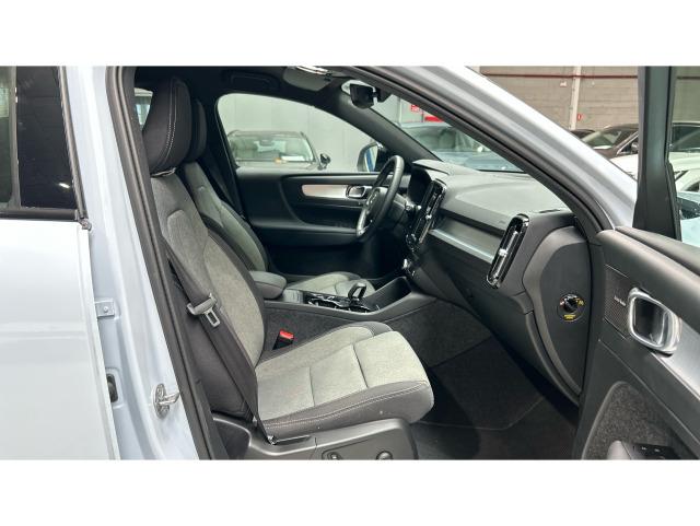 Volvo Xc40 B3 G Plus Dark Auto 120 kW (163 CV)