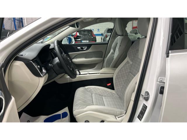 Volvo S60 B4 G Core FWD Auto 145 kW (197 CV)