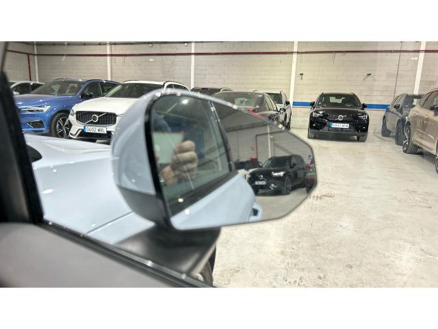 Volvo Ex30 Single Motor Extended Range Core Auto 200 kW (272 CV)