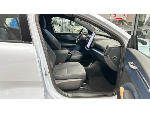 Volvo Ex30 Single Motor Extended Range Core Auto 200 kW (272 CV)