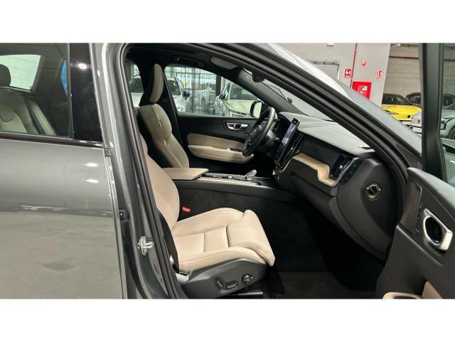 Volvo Xc60 B5 G MHEV Ultra Dark AWD Auto 184 kW (250 CV)