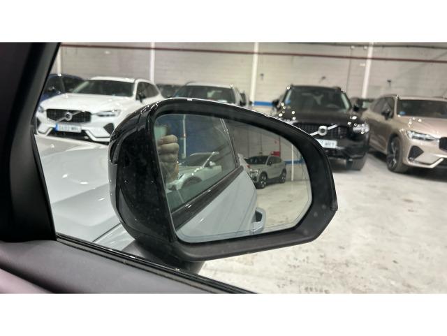 Volvo Xc40 T2 Plus Dark Auto 95 kW (129 CV)