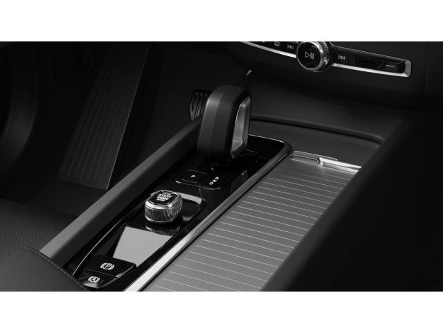 Volvo Xc60 B5 G Plus Dark AWD Auto 184 kW (250 CV)