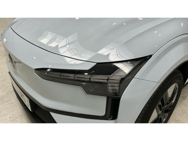 Volvo Ex30 Single Motor Plus Auto 200 kW (272 CV)