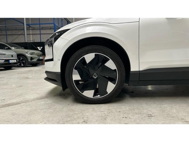 Volvo Ex30 Single Motor Extended Range Ultra Auto 200 kW (272 CV)