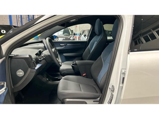 Volvo Ex30 Single Motor Extended Range Ultra Auto 200 kW (272 CV)