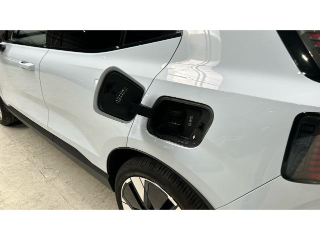 Volvo Ex30 Single Motor Extended Range Ultra Auto 200 kW (272 CV)