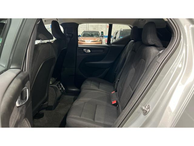 Volvo Xc40 B3 G Essential Auto 120 kW (163 CV)