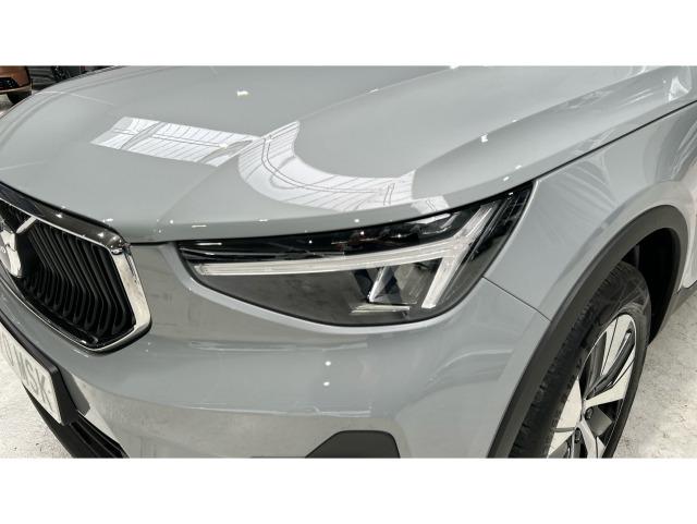Volvo Xc40 B3 G Essential Auto 120 kW (163 CV)