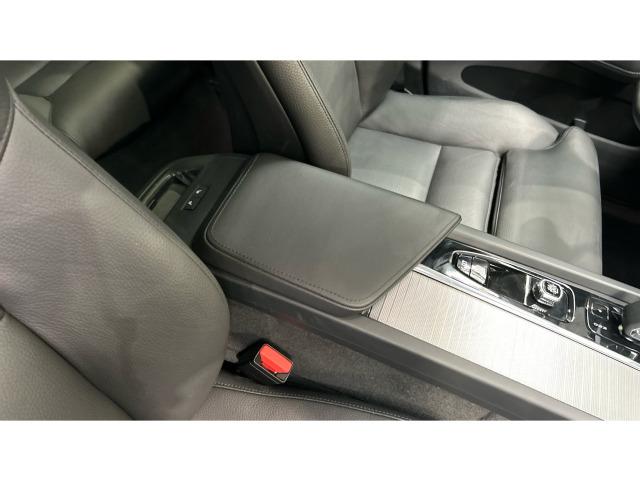 Volvo Xc60 B4 G Ultimate Dark Auto 145 kW (197 CV)