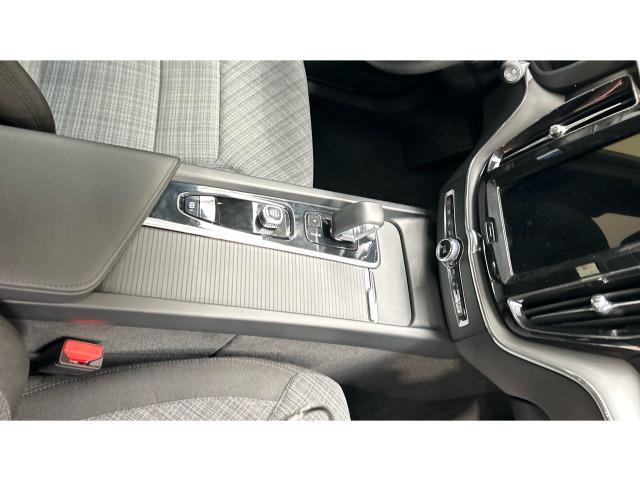 Volvo Xc60 T6 Recharge Core AWD Auto 257 kW (350 CV)