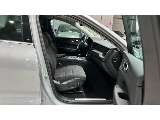 Volvo Xc60 T6 Recharge Core AWD Auto 257 kW (350 CV)