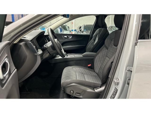 Volvo Xc60 T6 Recharge Core AWD Auto 257 kW (350 CV)