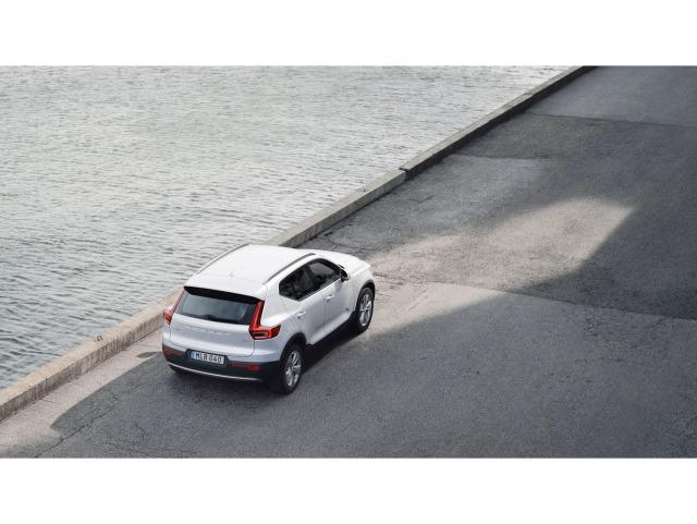 Volvo Xc40 B3 G Core Auto 120 kW (163 CV)