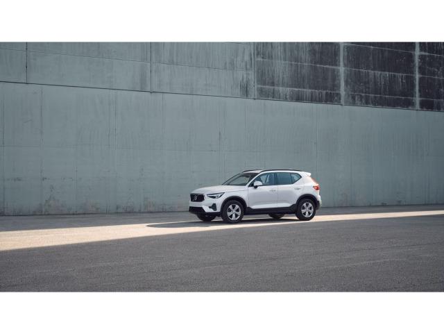 Volvo Xc40 B3 G Essential Auto 120 kW (163 CV)