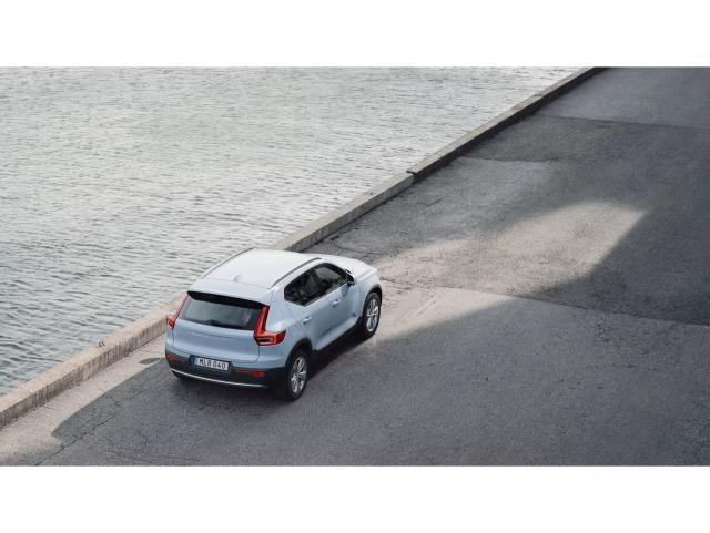 Volvo Xc40 B3 G Core Auto 120 kW (163 CV)