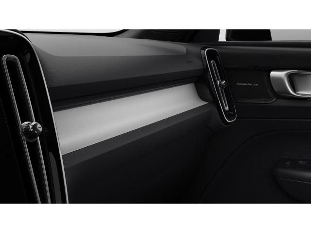 Volvo Xc40 B3 G Black Edition+ Auto 120 kW (163 CV)