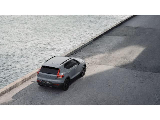 Volvo Xc40 B3 G Black Edition+ Auto 120 kW (163 CV)