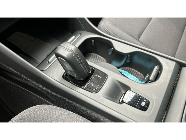 Volvo Xc40 T3 Momentum Pro Auto 120 kW (163 CV)
