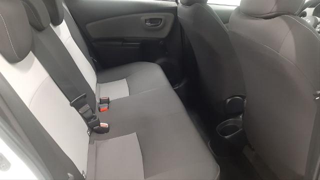 TOYOTA Yaris 1.0 70 Active