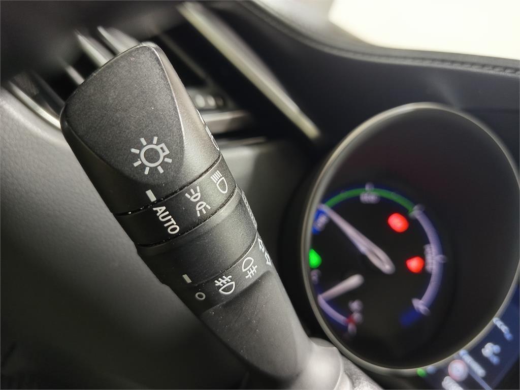 TOYOTA Toyota C-hr 5P Advance 125H e-CVT