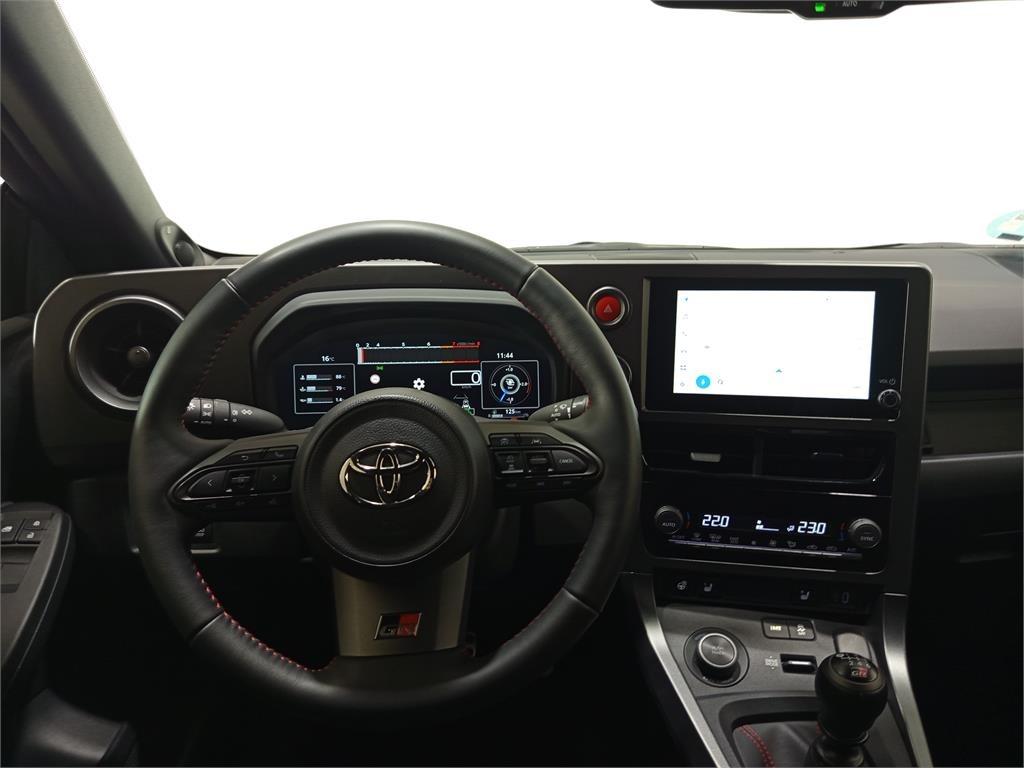 TOYOTA Gr Yaris - MC24 RZ 3P 1.6T 276 Manual 6v
