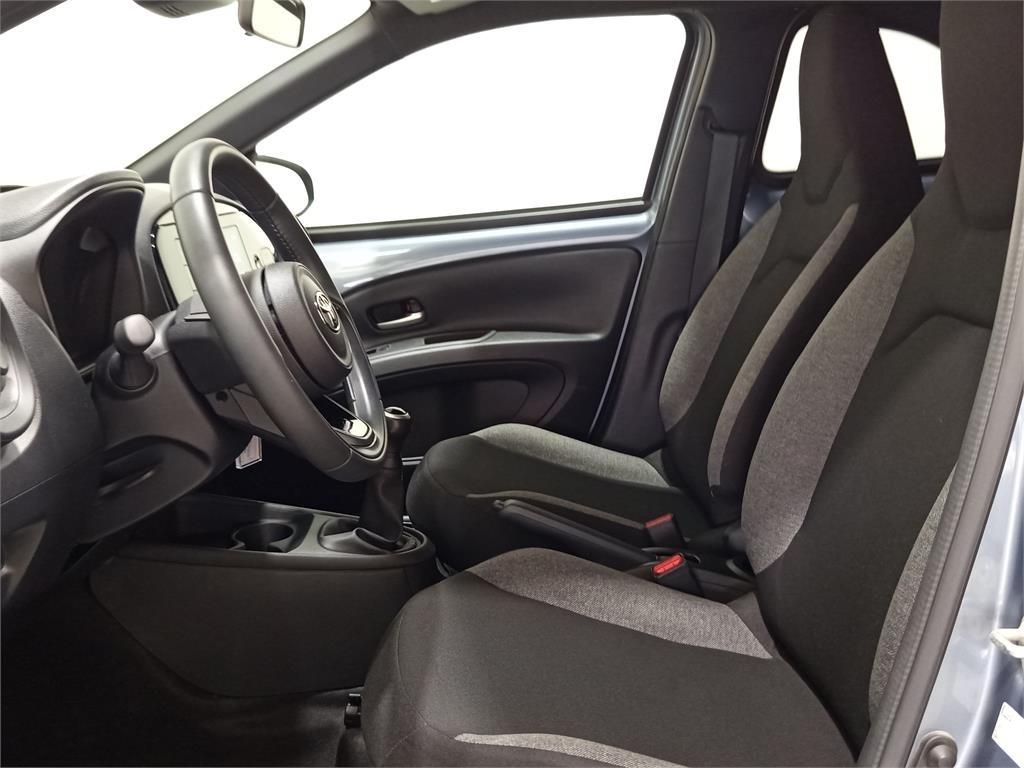 TOYOTA Aygo X Play MT