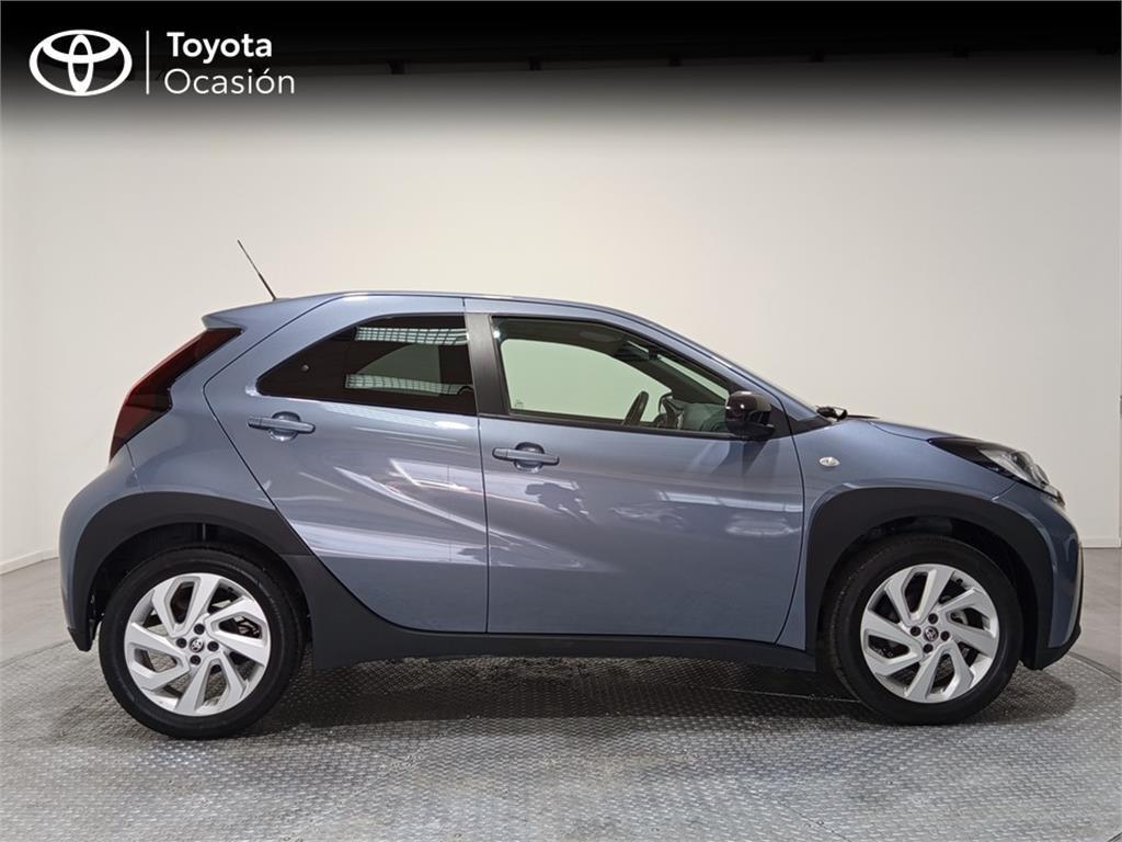 TOYOTA Aygo X Play MT