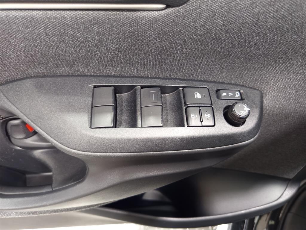 TOYOTA Yaris 5P Style 120H e-CVT