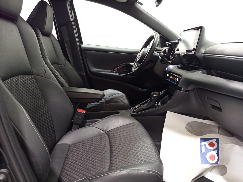 TOYOTA Yaris 5P Style 120H e-CVT